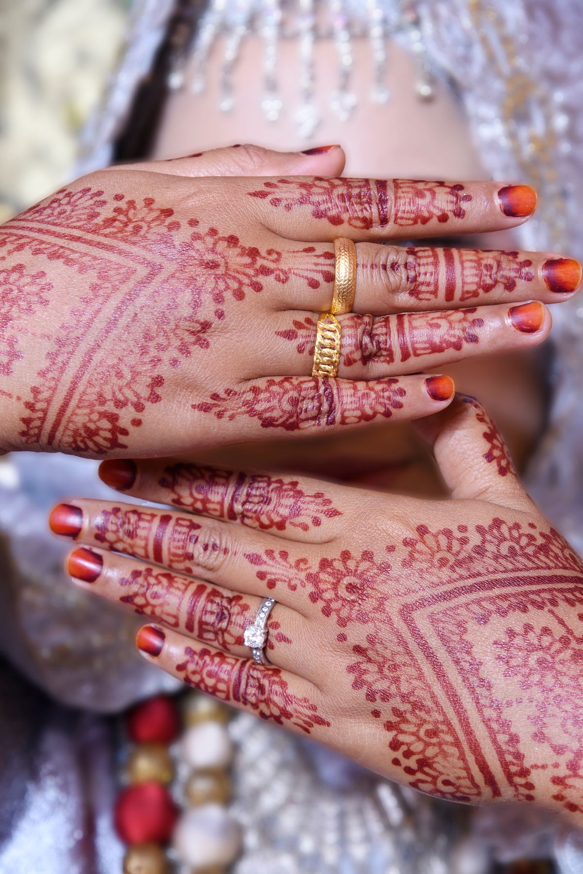 Ślubna henna – zdobienia dłoni