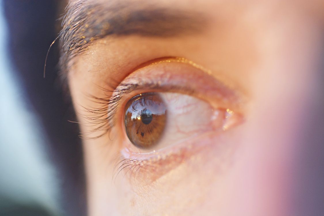 Close-up of a Human Eye with Reflection · Free Stock Photo