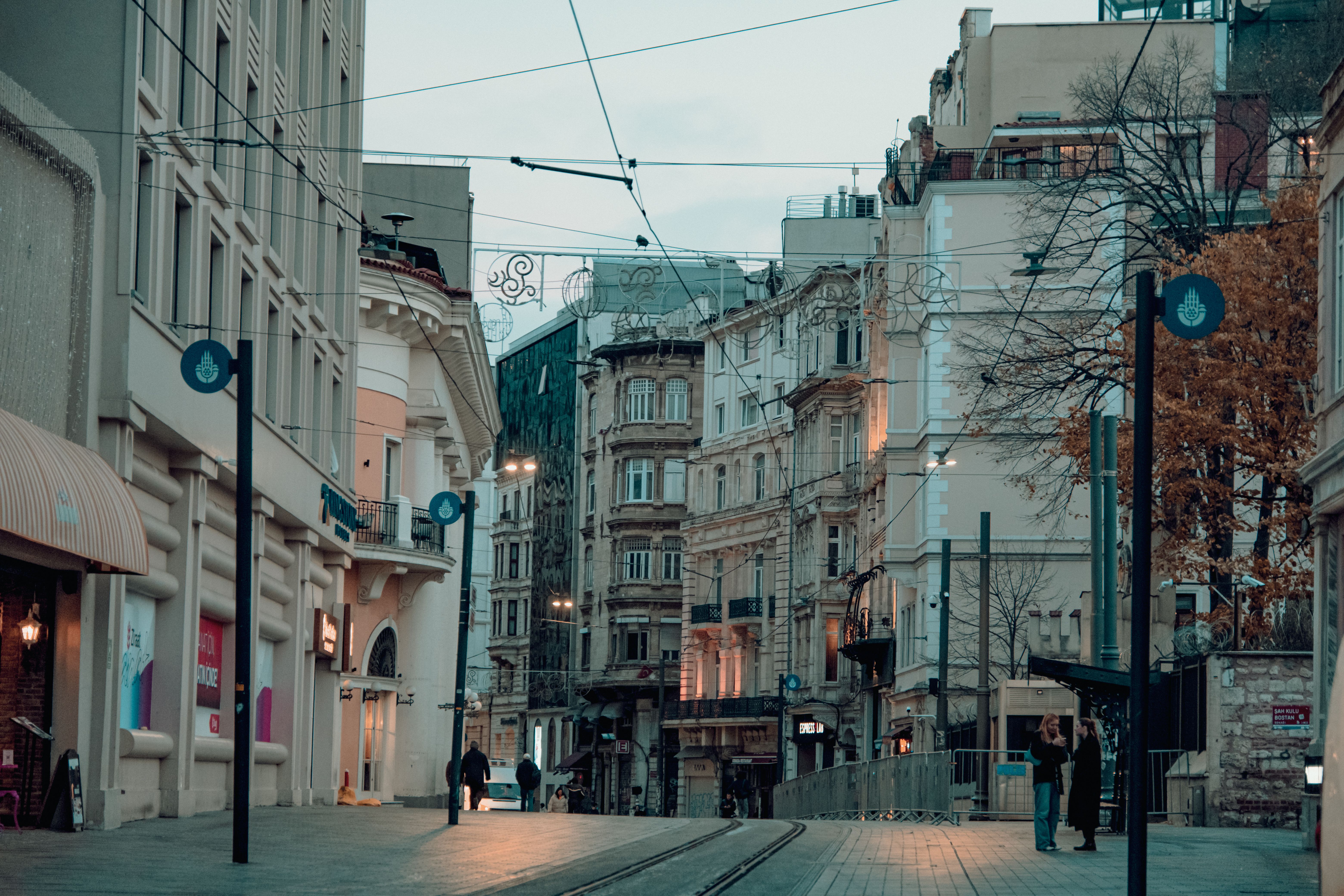 Early Evening Street View in Istanbul · Free Stock Photo