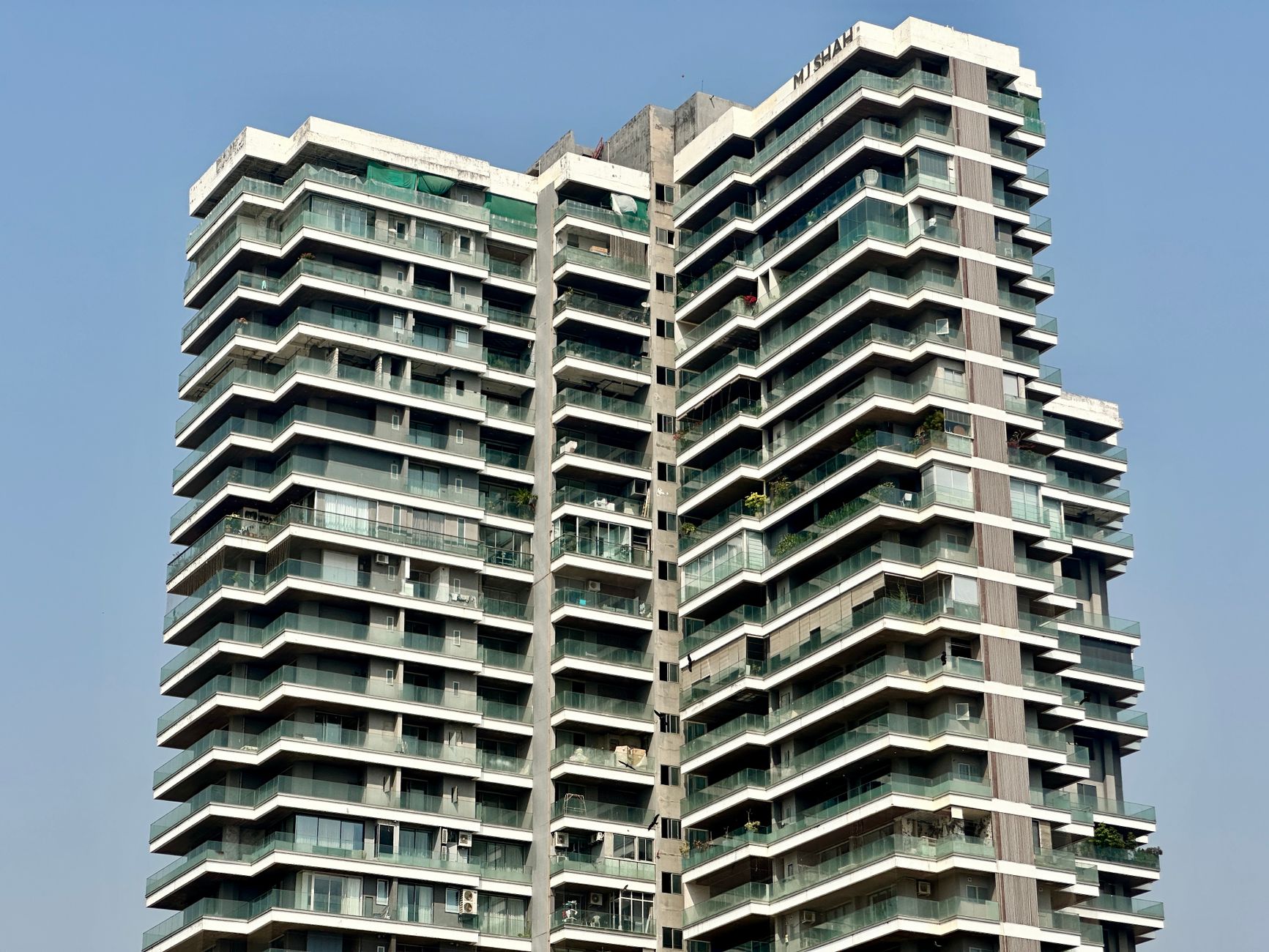 Featured image for the article: Luxury sales and redevelopment draw national developers to Mumbai