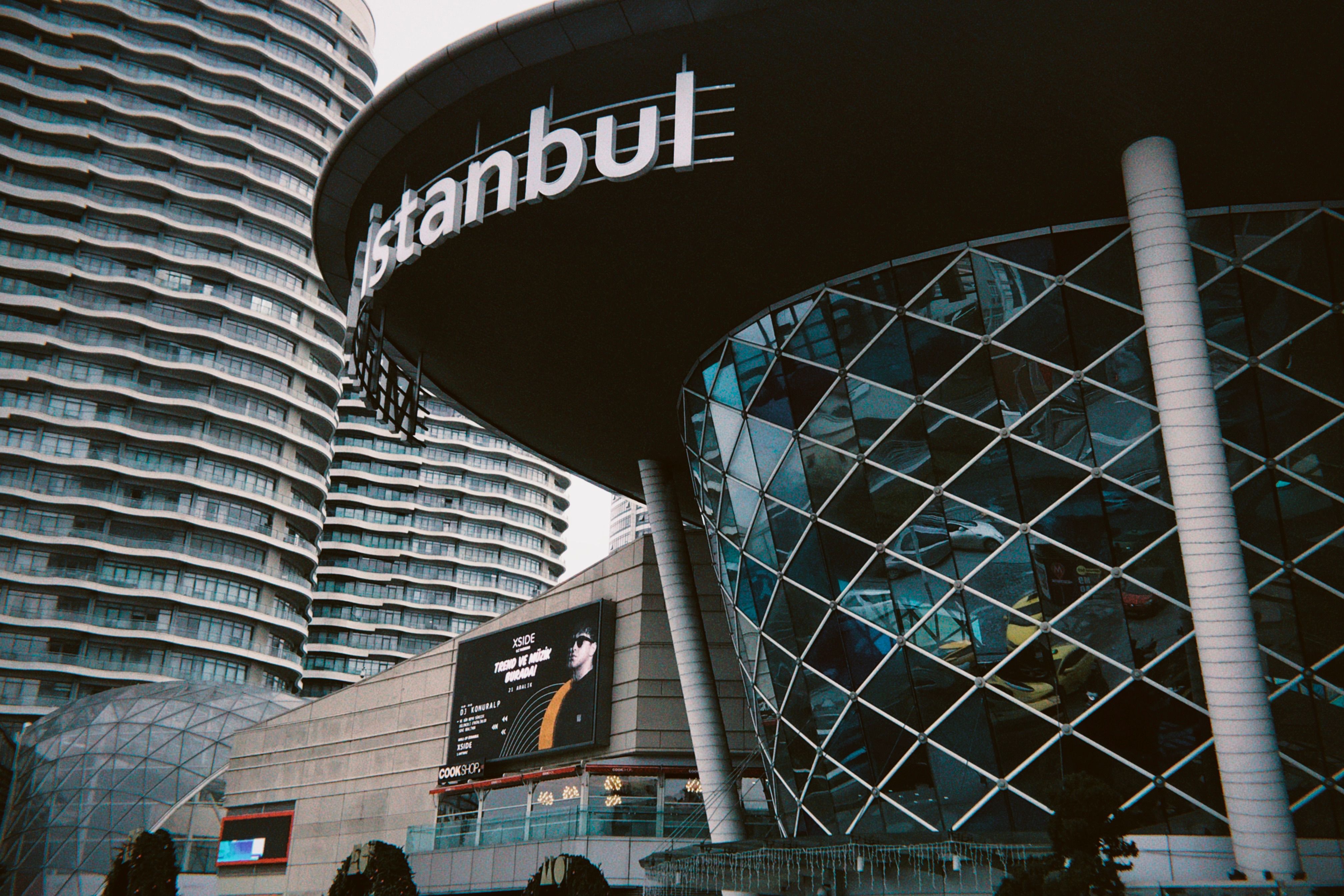 Modern Architecture in Downtown Istanbul · Free Stock Photo