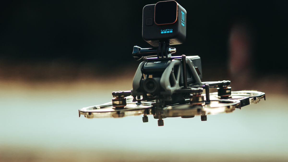 Meilleurs drones de suivi automatique pour vloggers en 2026 - illustration