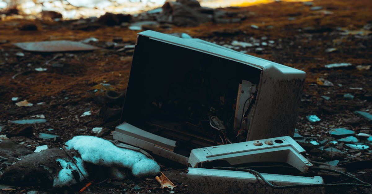 手持電扇狂熱害慘英國 一年丟掉近6億台 電子垃圾危機爆發