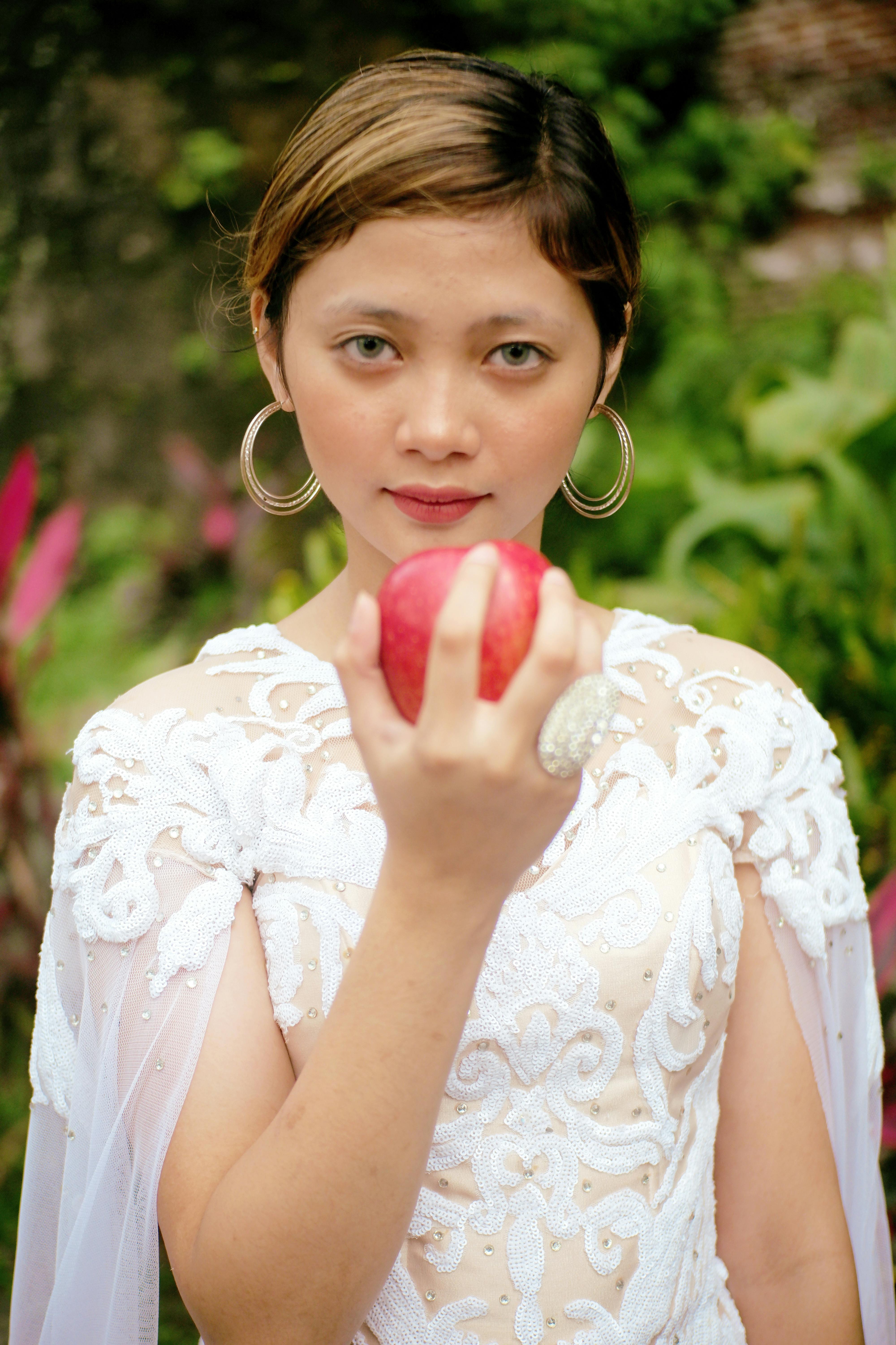 https://uptownbrides.com/asian-brides/