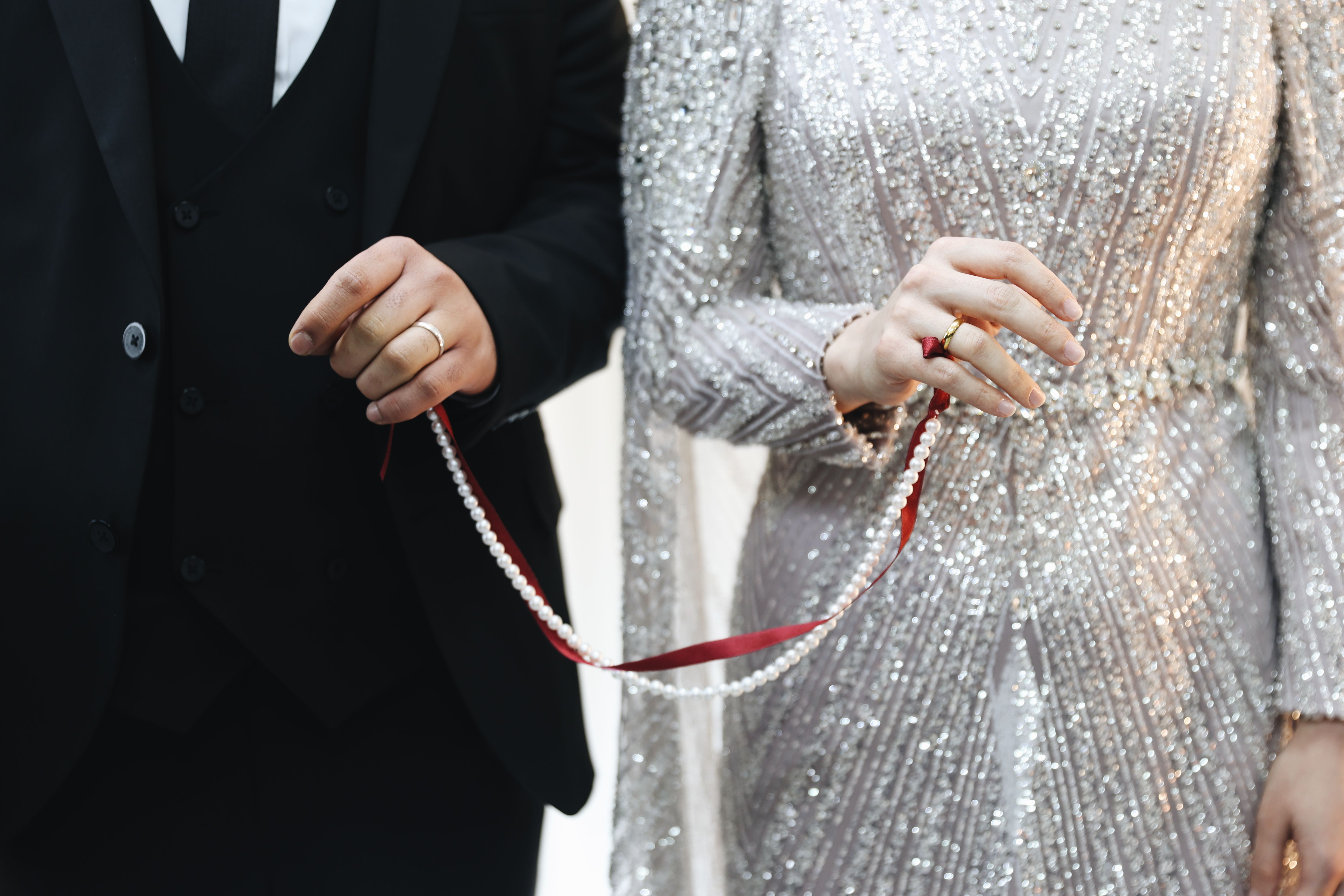 J&K CM Omar Abdullah and journalist Nidhi Razdan get married news update image