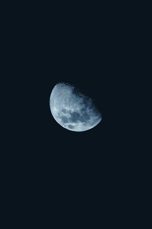Free Crisp image of the moon against a dark night sky. Stock Photo