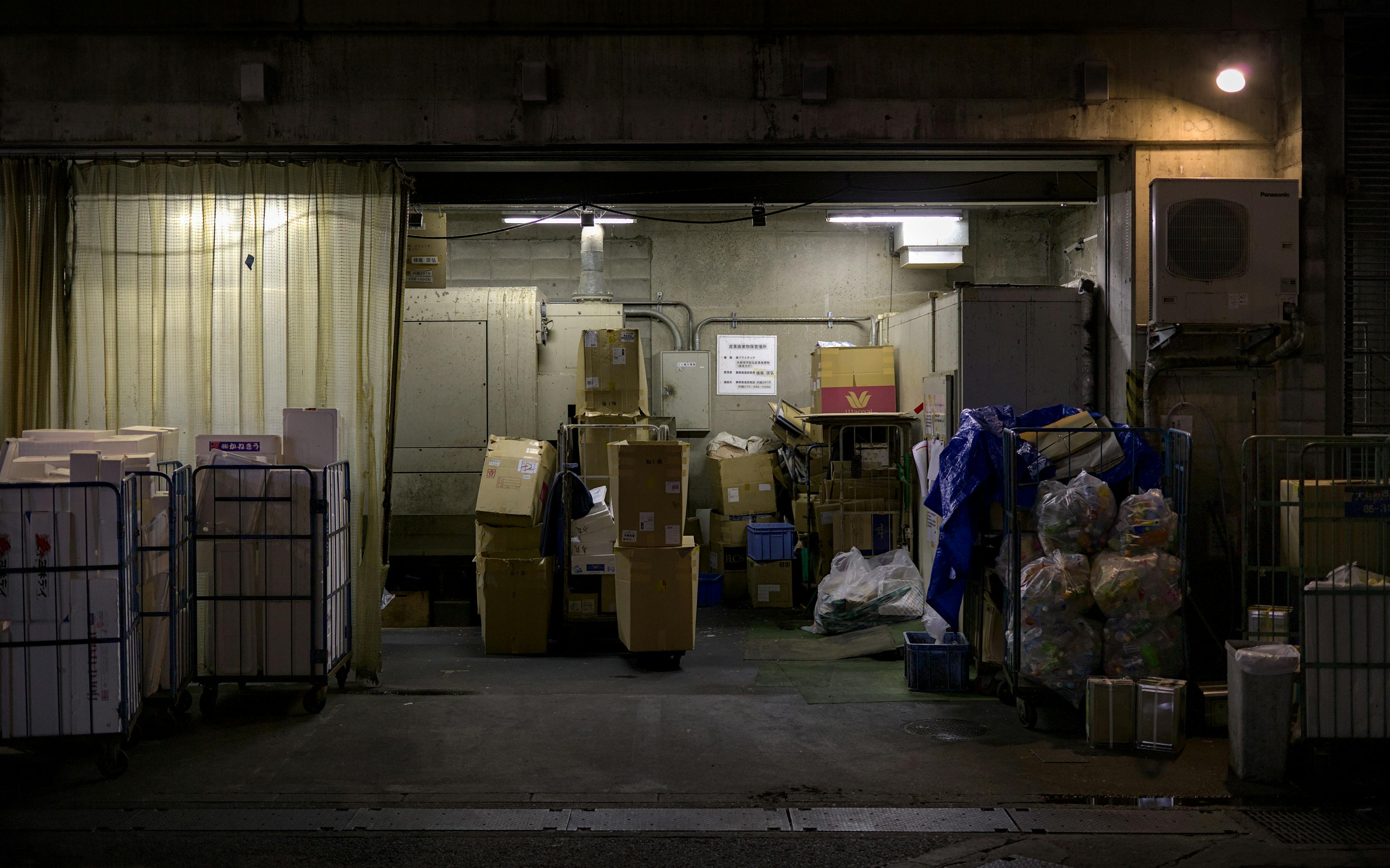 Ghid pentru corectă depozitare a deșeurilor în containere îngropate