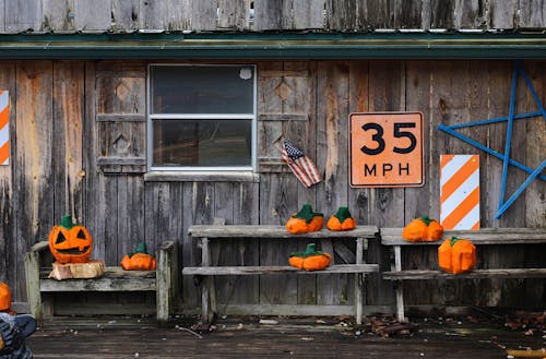 The Best U.S. Cities for a Perfectly Chilly Halloween Stroll