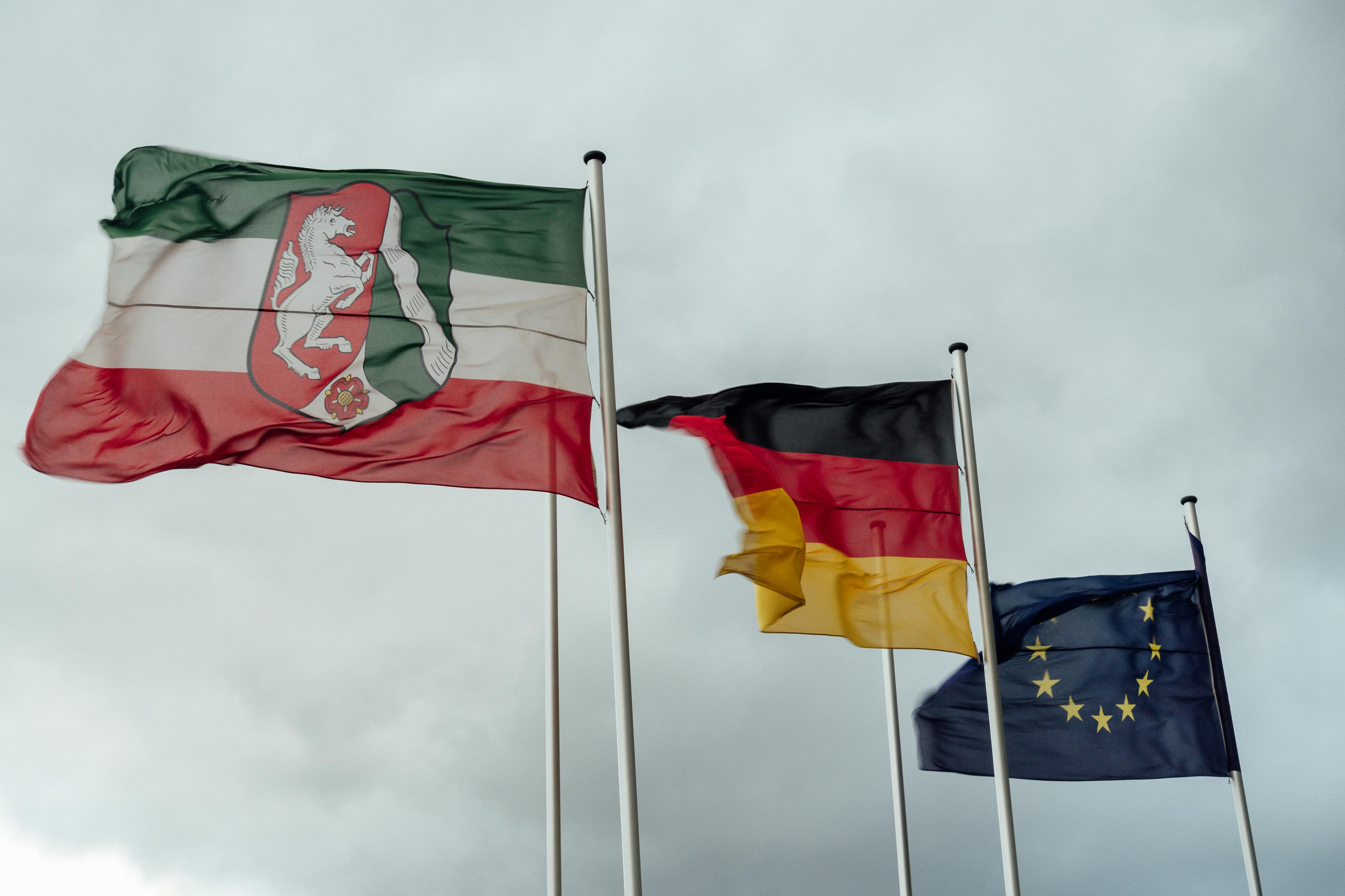 Germany and France Discuss Joint European Nuclear Deterrent