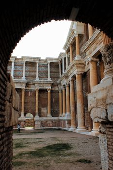 Explore the ancient Roman architecture of Salihli's Sardis ruins in Türkiye, showcasing impressive columns.