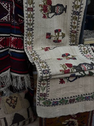 Wool rugs & textiles