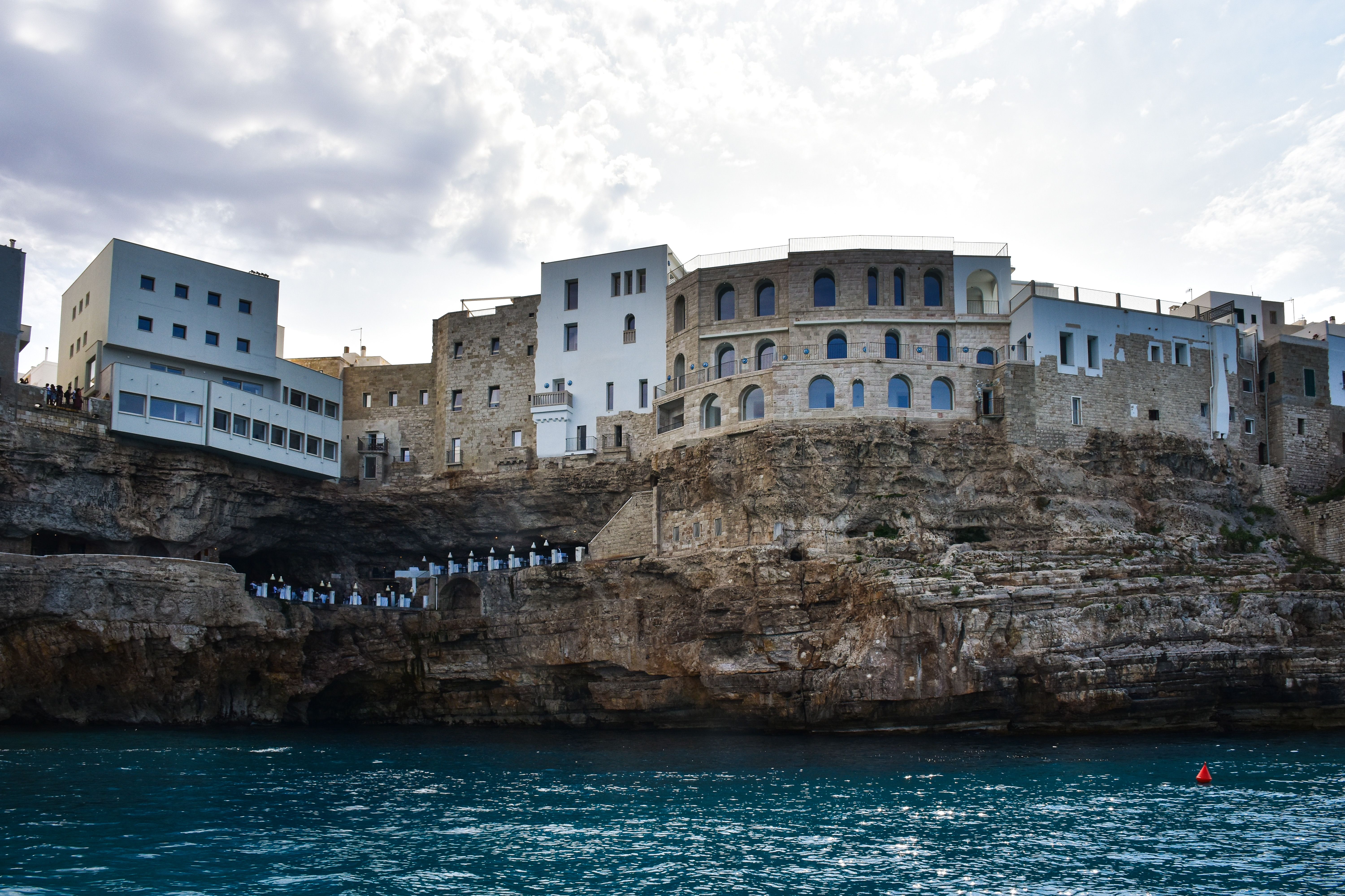 Bari Old Town Boutique Hotels: Walkable Stays for Waterfront Evenings