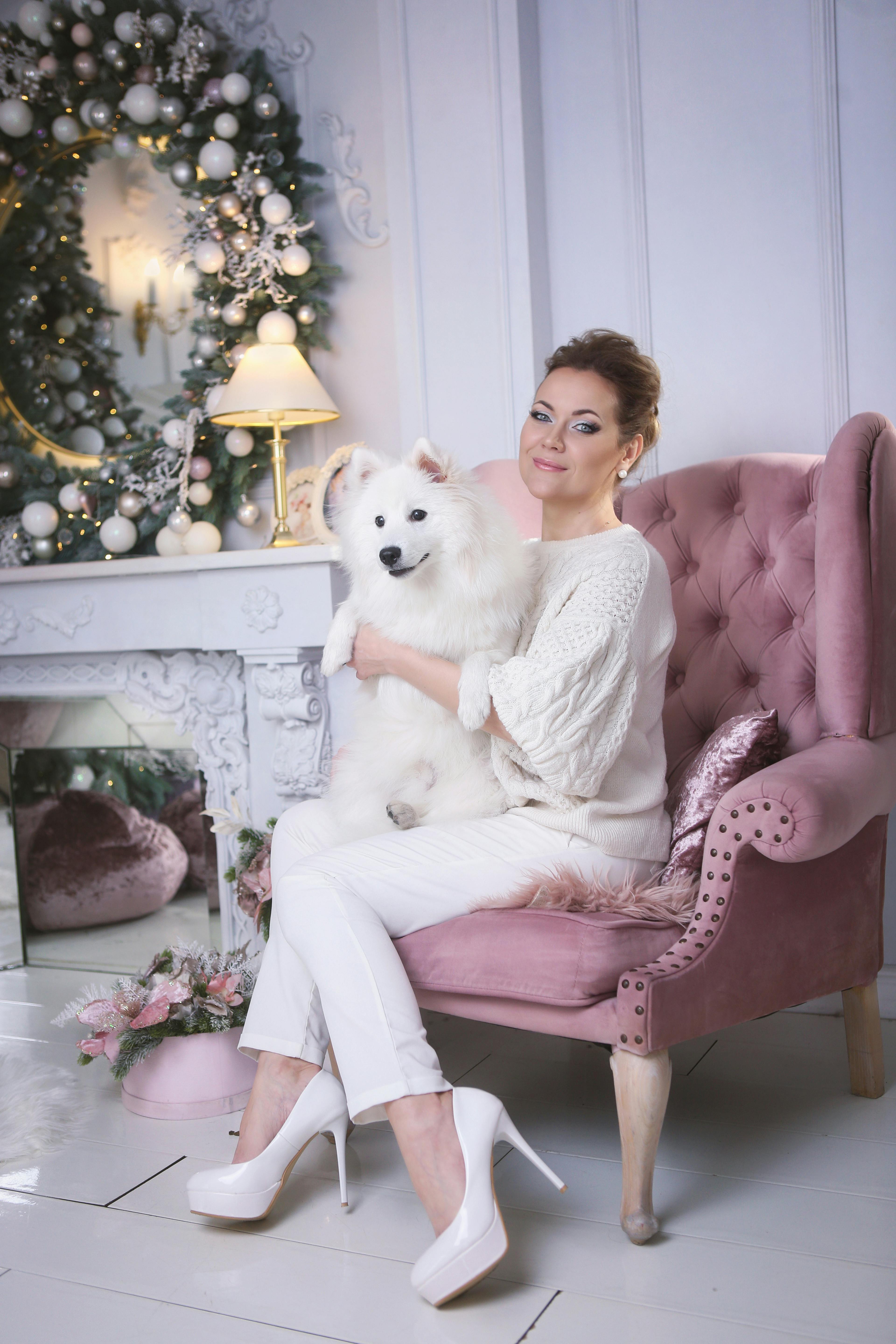 Singles' Pet Spending Rivals Dating App Revenue. Platforms Are Missing Out.