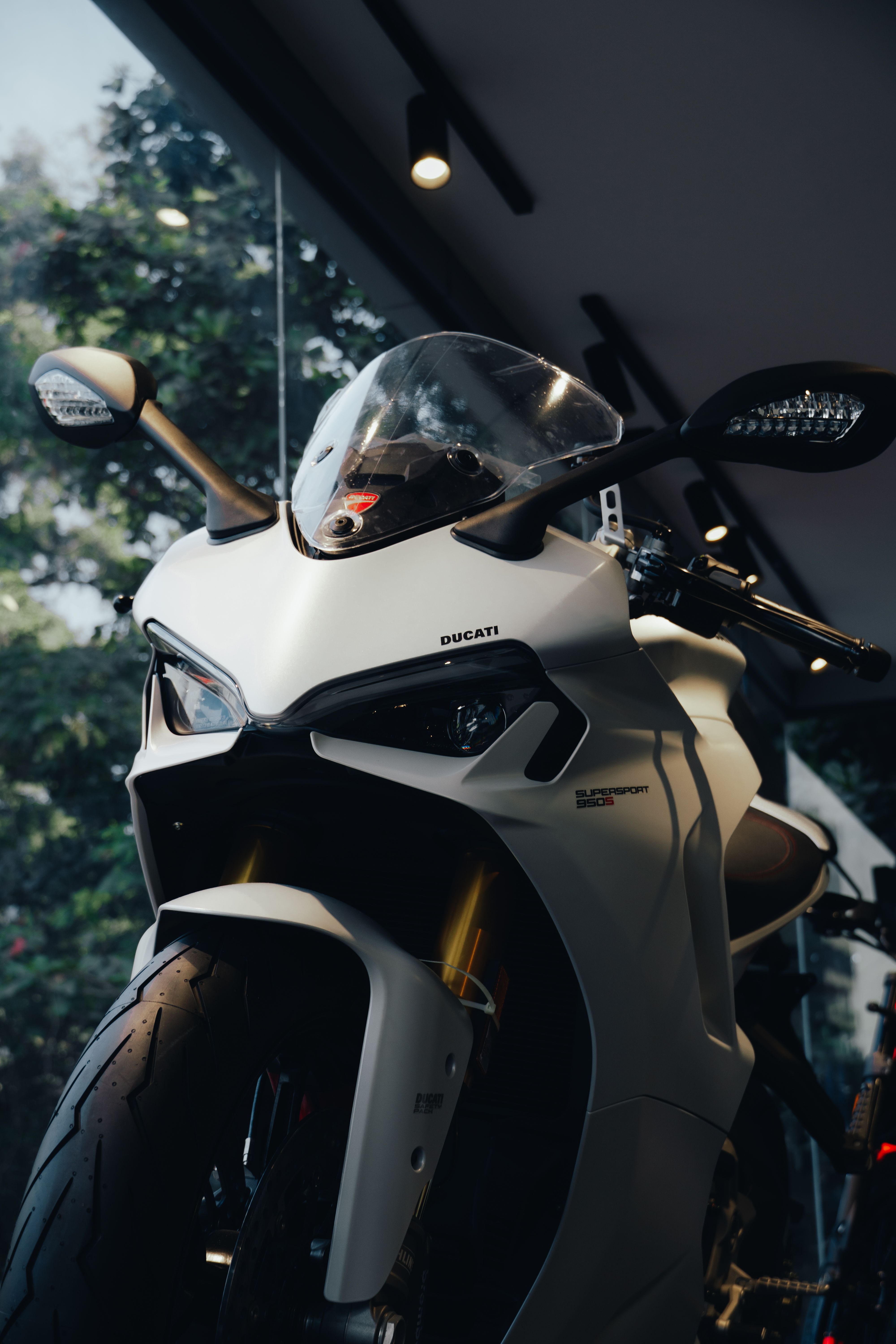 Ultraviolette Delays Shockwave Electric Motorcycle Launch to Early 2027