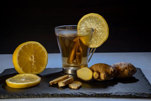 Herbal Teas That Help Digest Heavy Winter Feasts