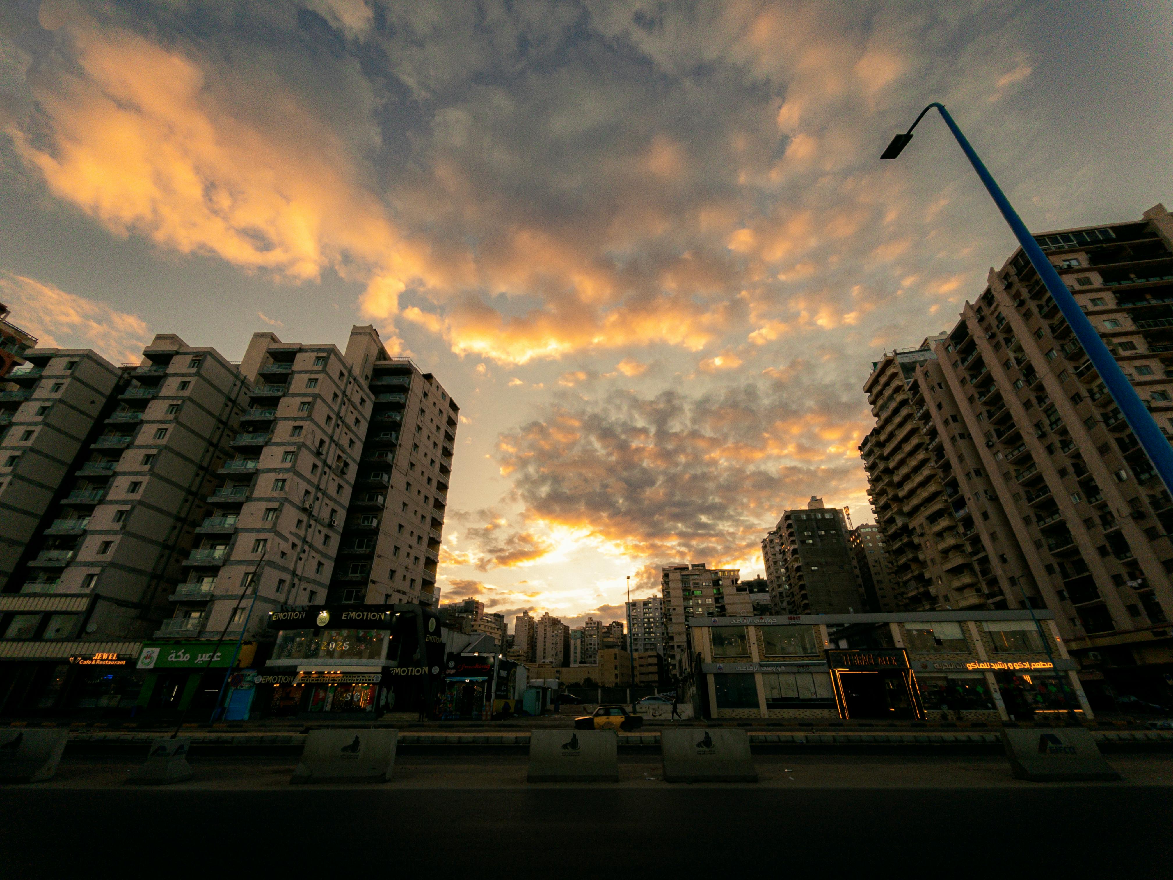 Agenda: anime & gaming — Alexandria on the Caucasus, Afganistán (19…