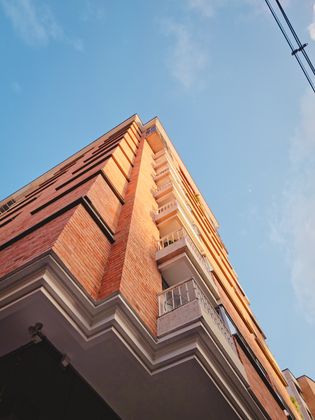 edificio residencial de viviendas