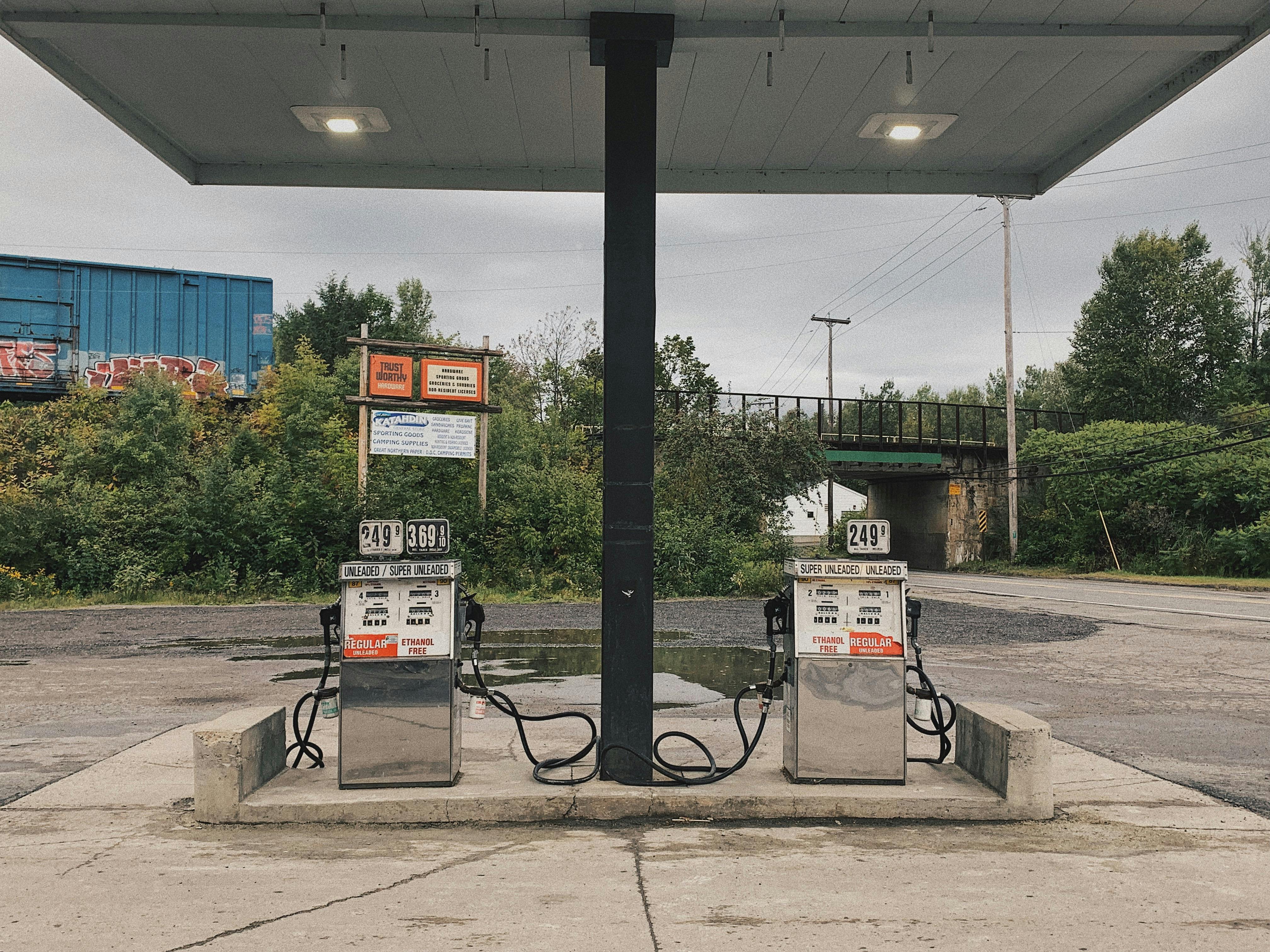 Empty Gas Station · Free Stock Photo