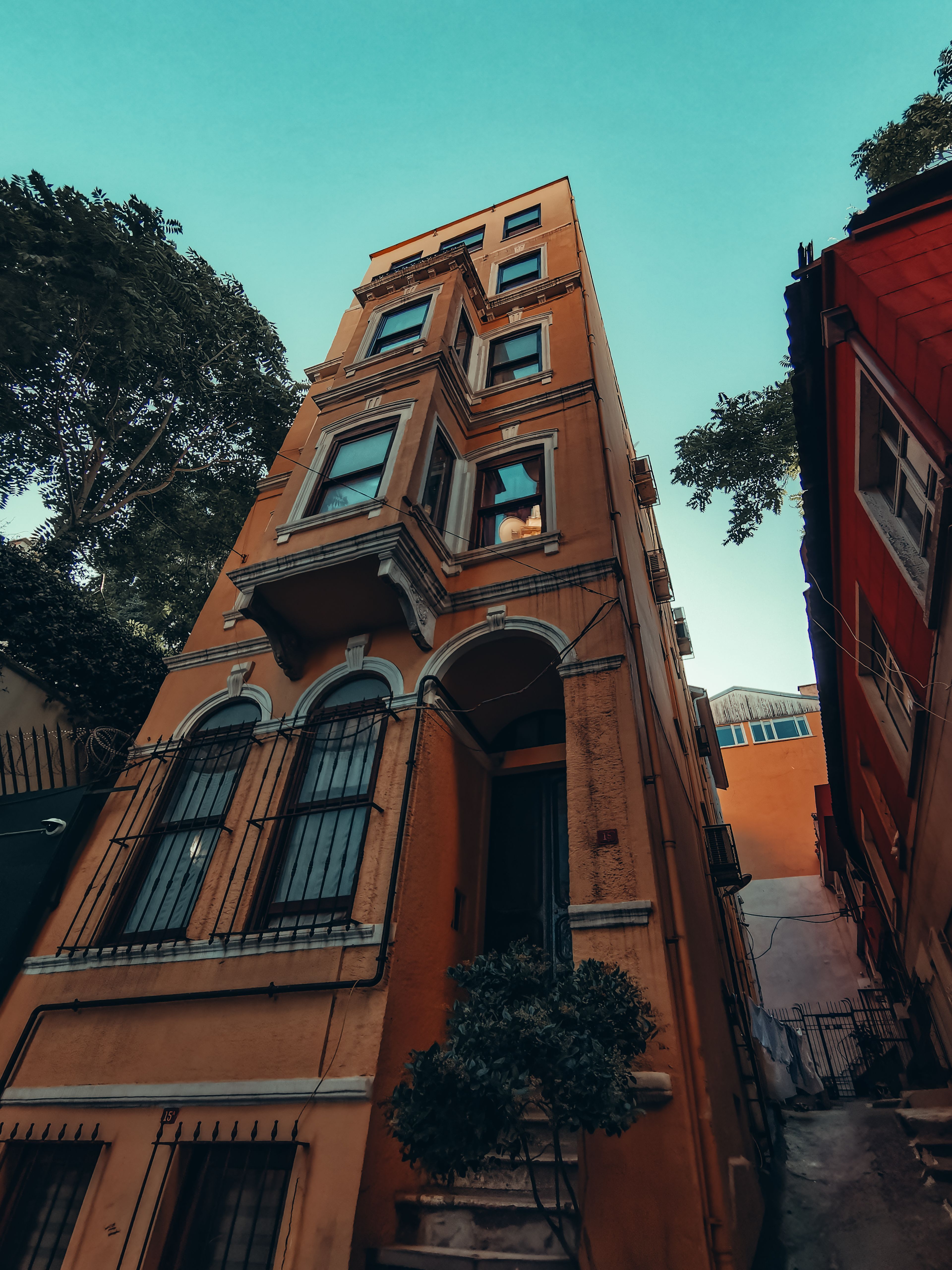Historical Narrow Building in Bursa's Old Town · Free Stock Photo