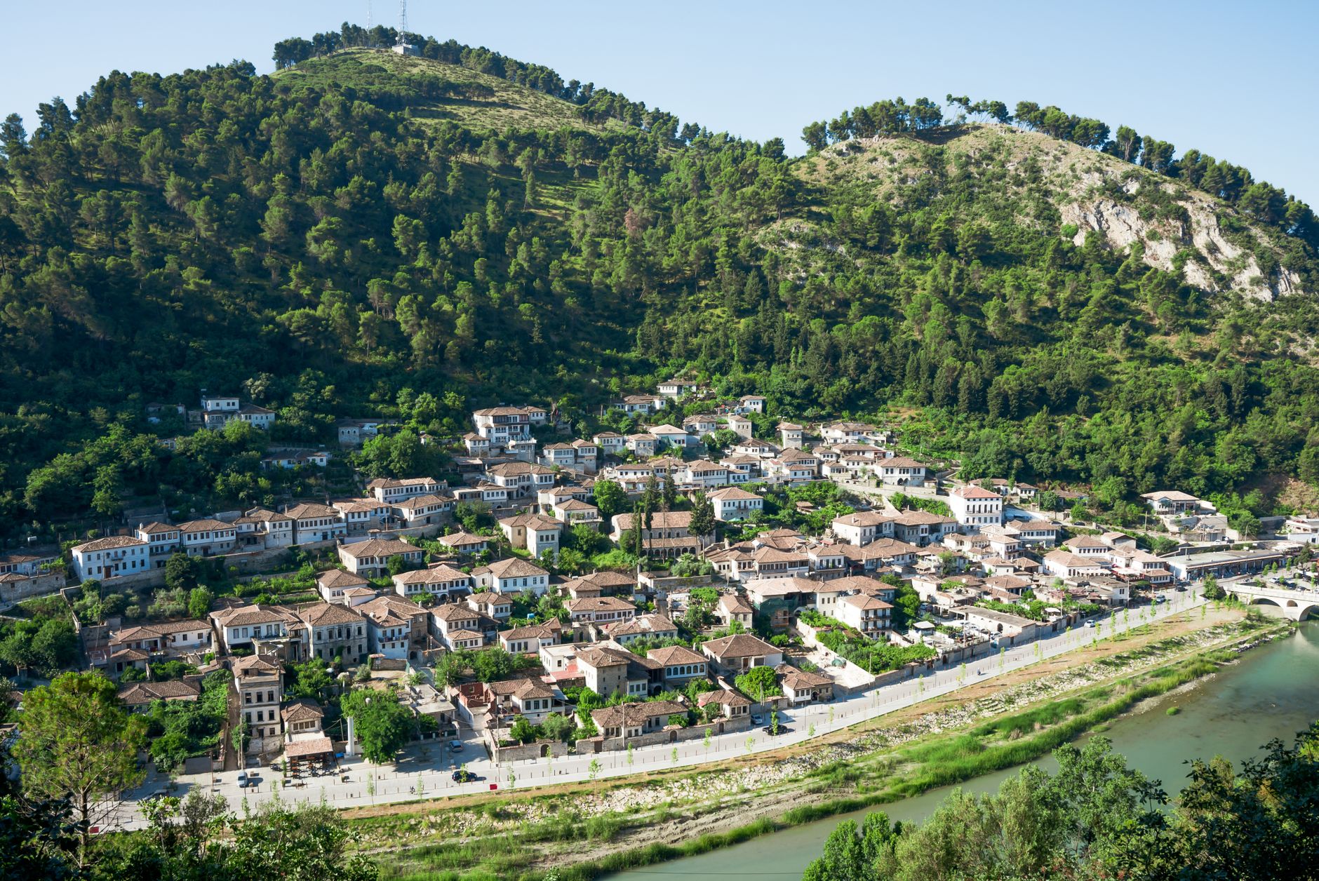 Mercati del Sud Albania: Valona, Saranda e la Riviera