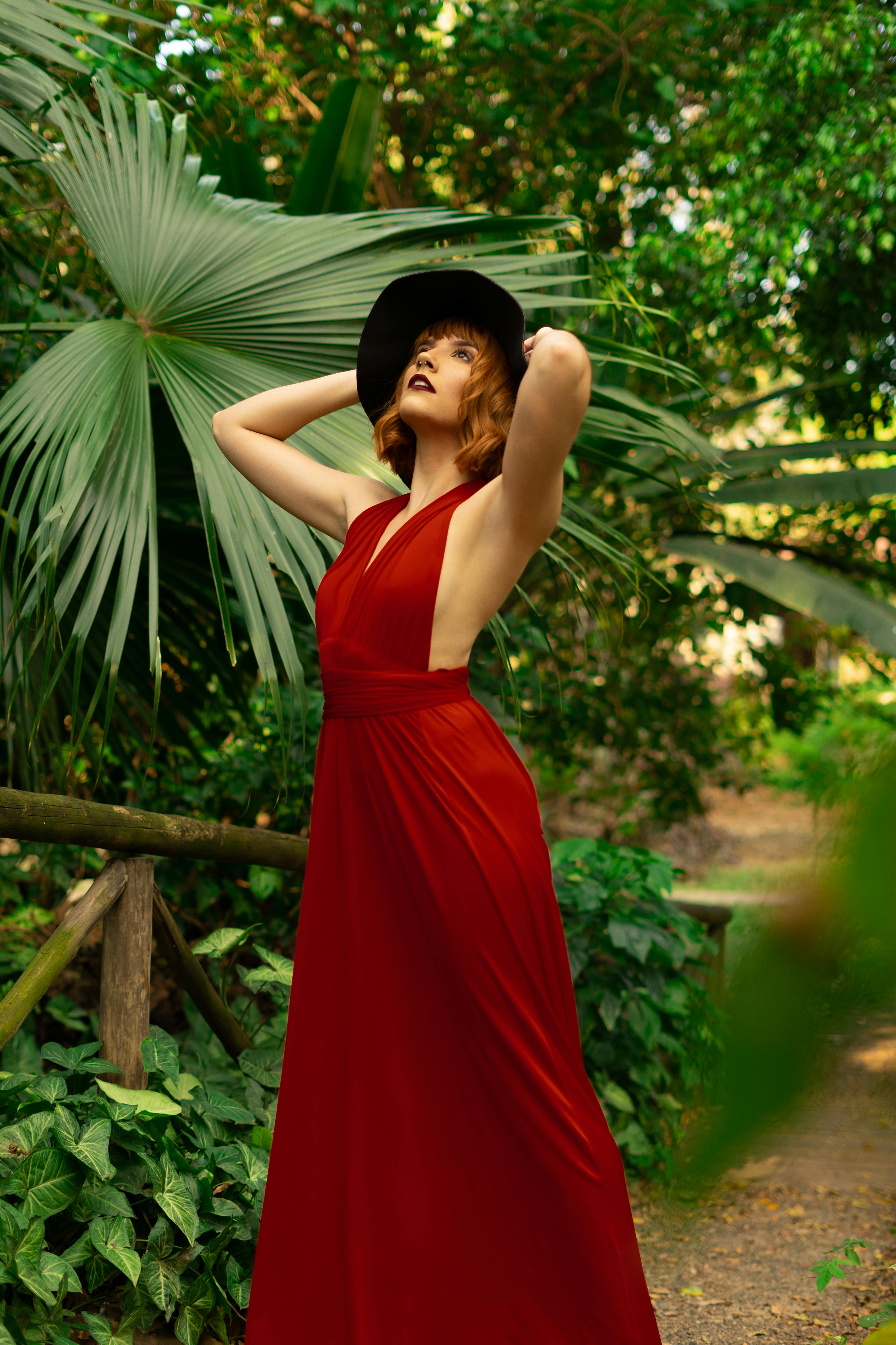 Základová fotografie zdarma na téma černý klobouk, červená, focení