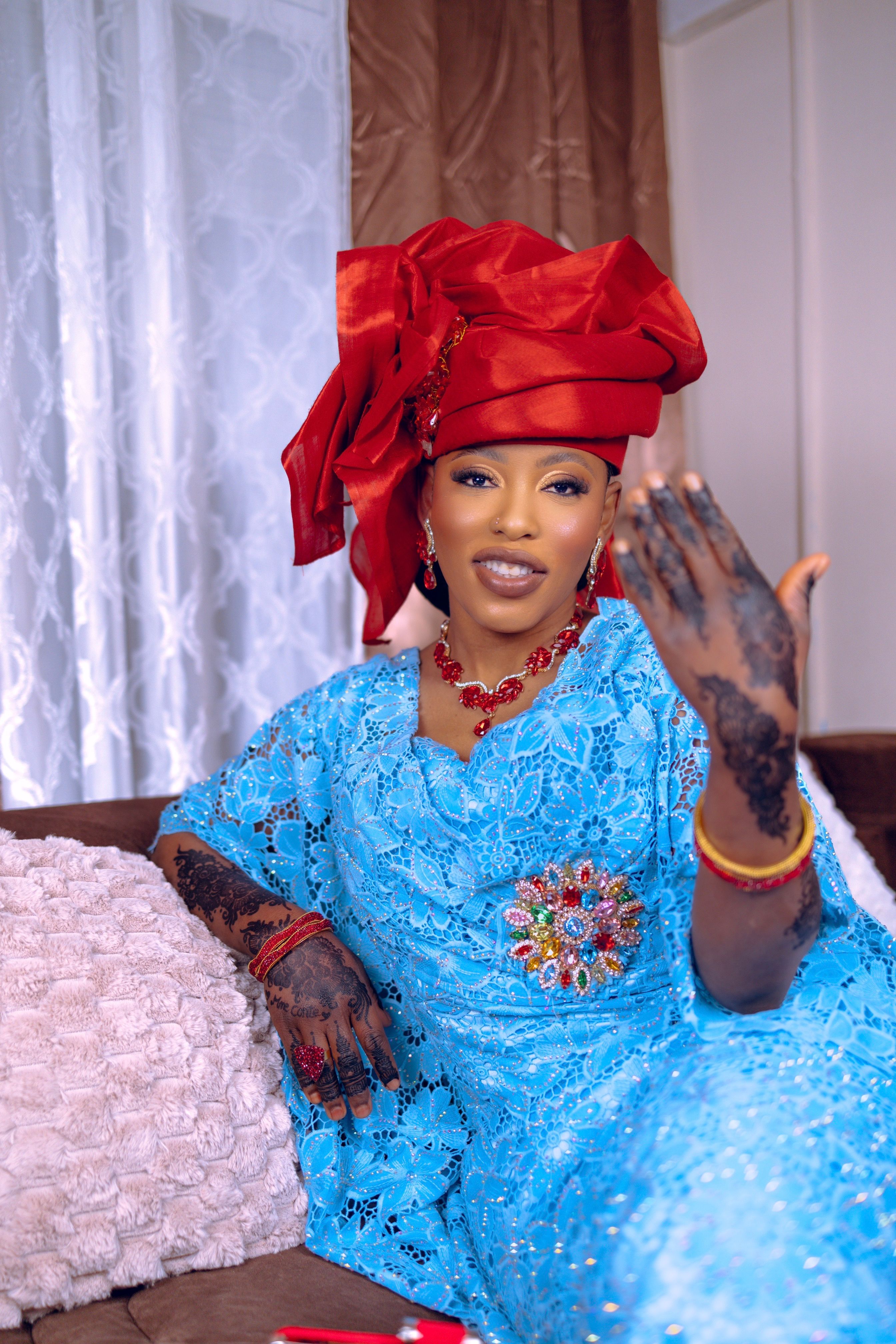 Elegant Woman in Traditional African Attire · Free Stock Photo