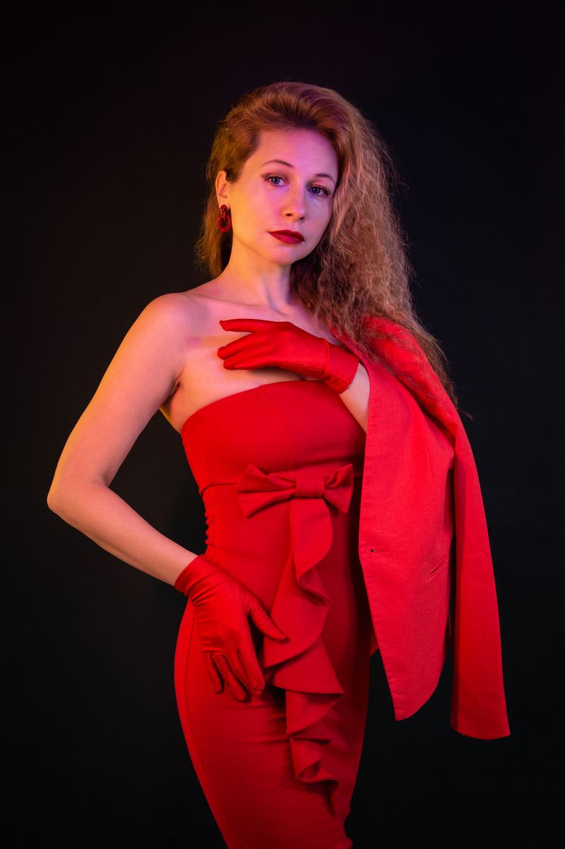 Red dress gloves