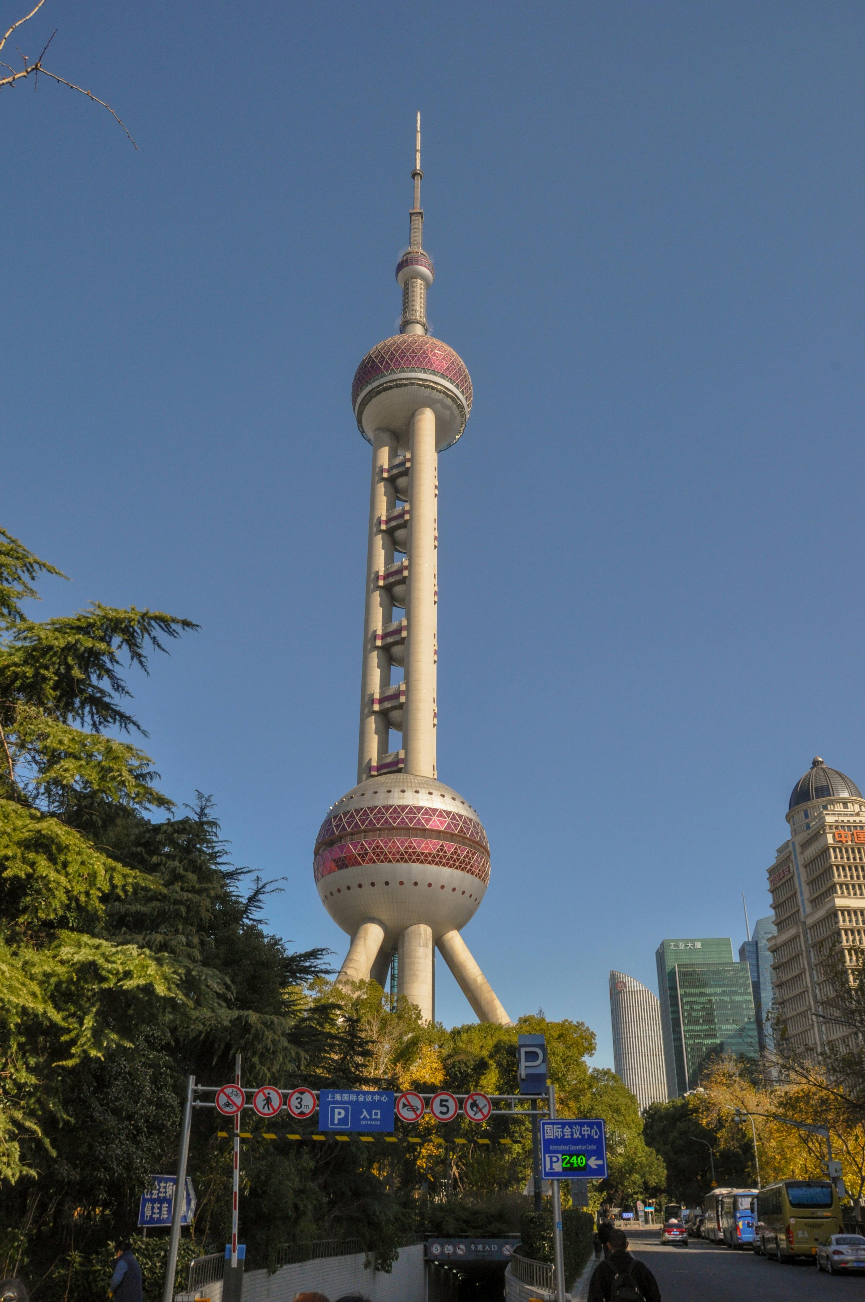 stunning view of oriental pearl tower in shanghai