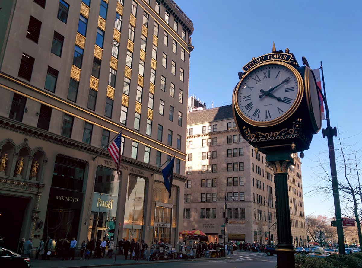 Trump: Avtal nära med Irans ”nya” regim