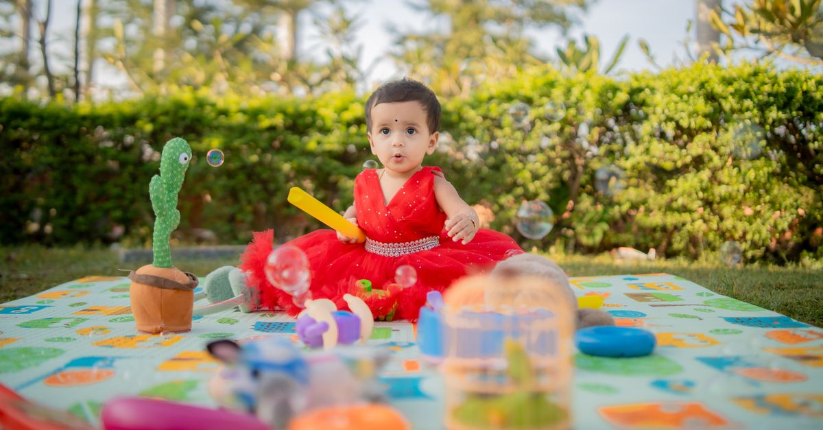 Stimuler le Développement Moteur de Bébé : Conseils Pratiques