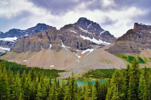 Foto Von Rocky Mountains Während Des Tages