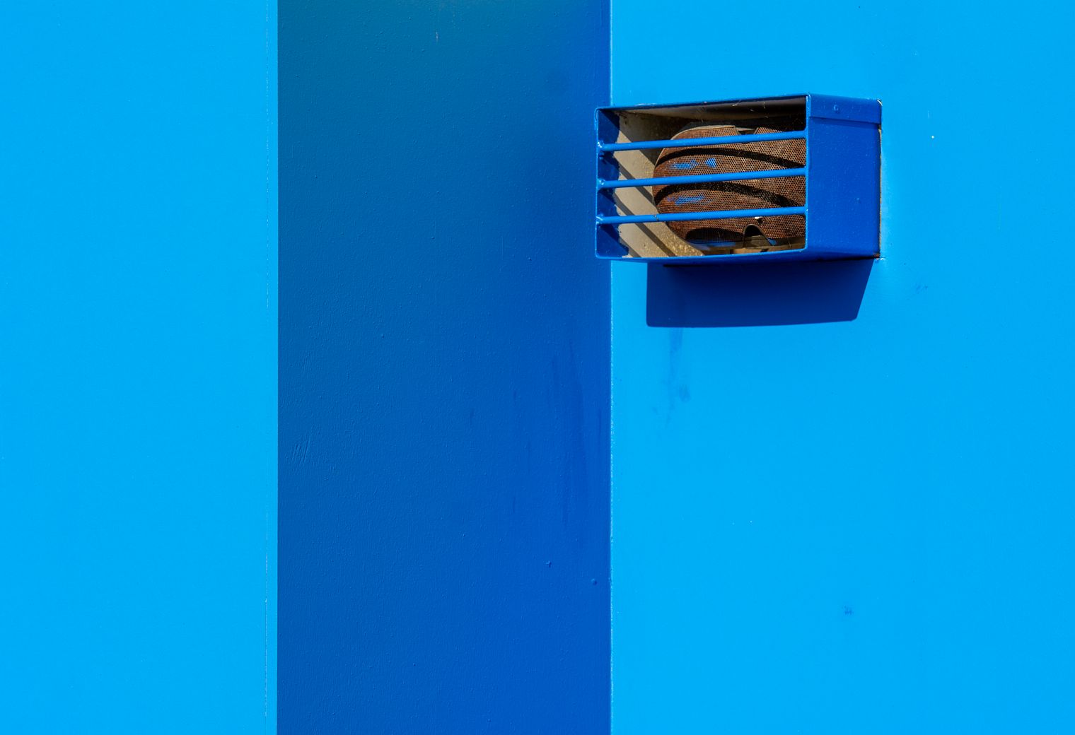 Painters and Decorators in Charing Cross — clean edges cut in around trim and sockets