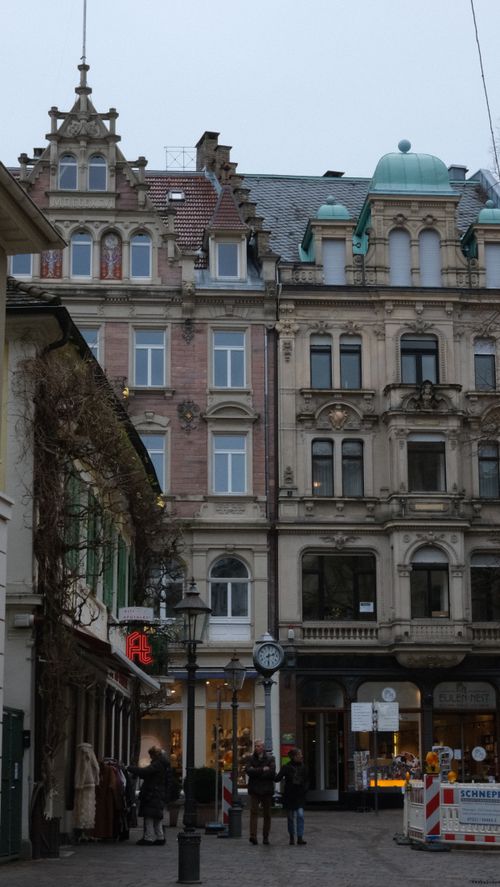 Free A quaint European street featuring historical architecture, perfect for travel and culture themes. Stock Photo