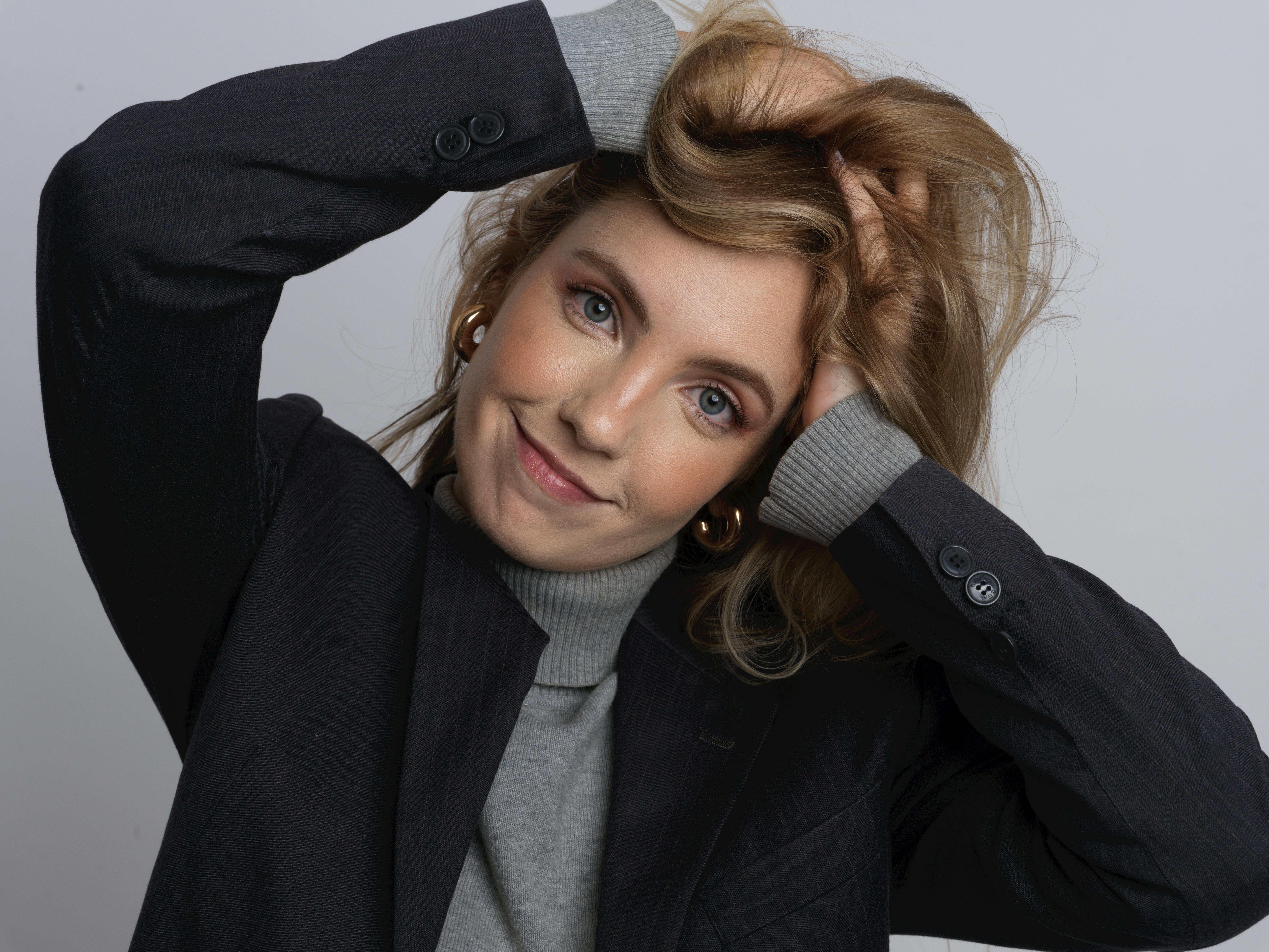 Sue Vanderoef, Recognized by Influential Women, Transforms Workplace Culture Through Strategic HR Leadership — Photo by Augus
