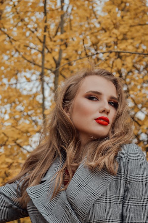 Photo De Femme Portant Du Rouge à Lèvres