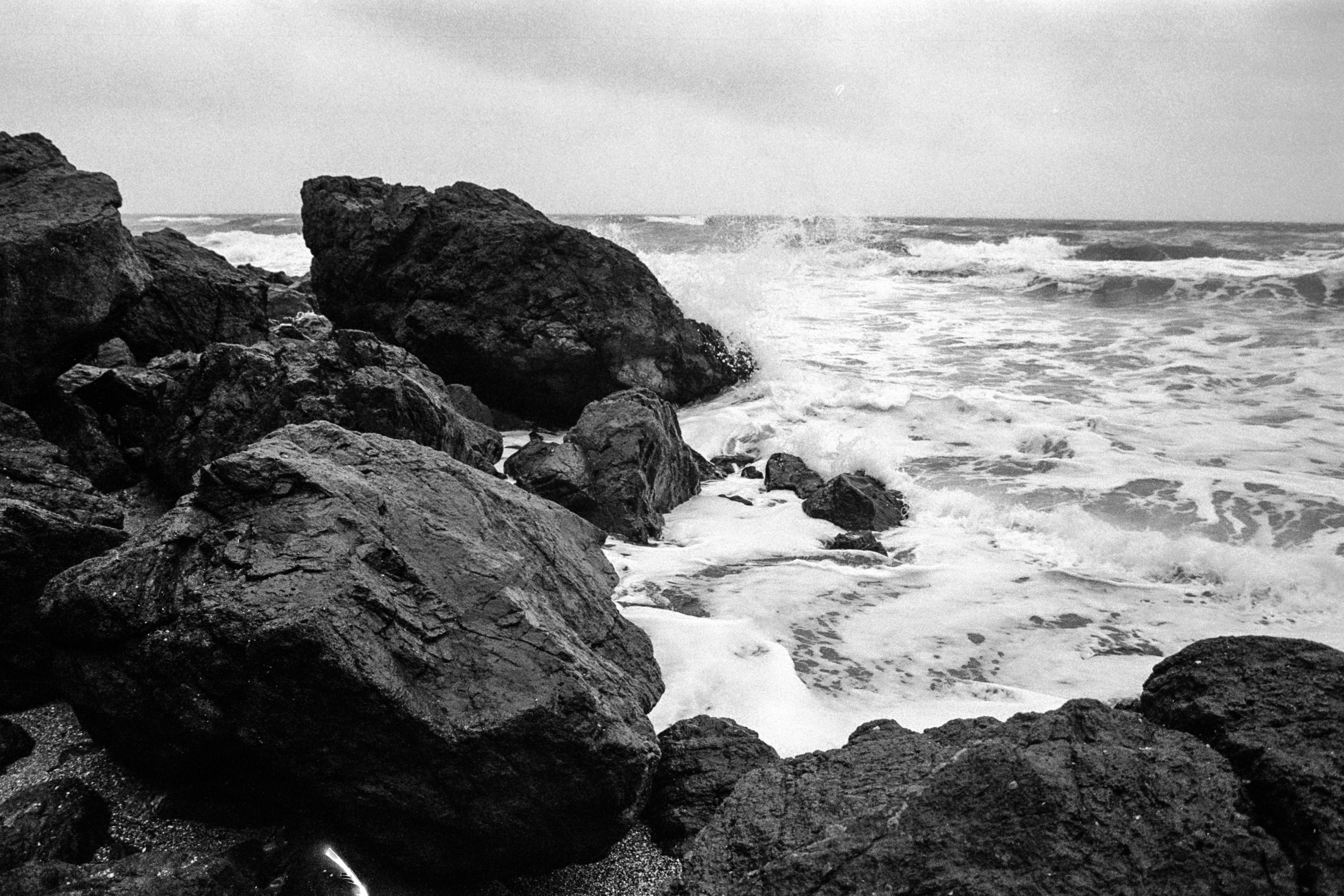 Sudden sea level rise — tied to El Niño — is about to hit the California coast — Photo by berobscura on Pexels