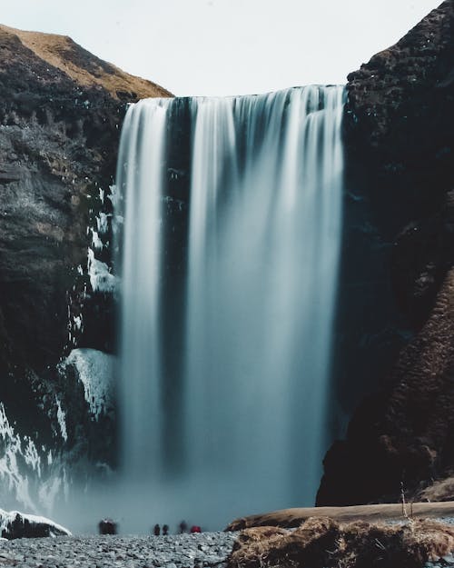 Foto d'estoc gratuïta de aigua, cascada, corrent