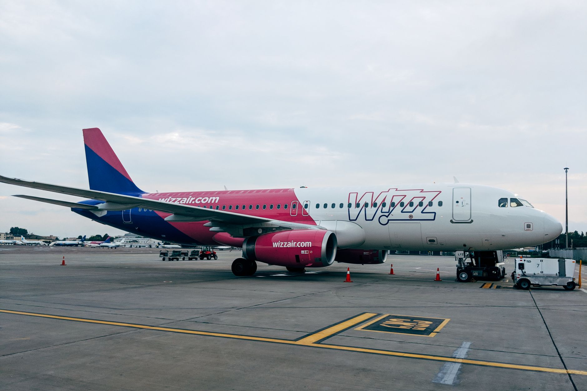Wizz Air Revolutionizes Flight Disruptions with HTS-Powered Assistance