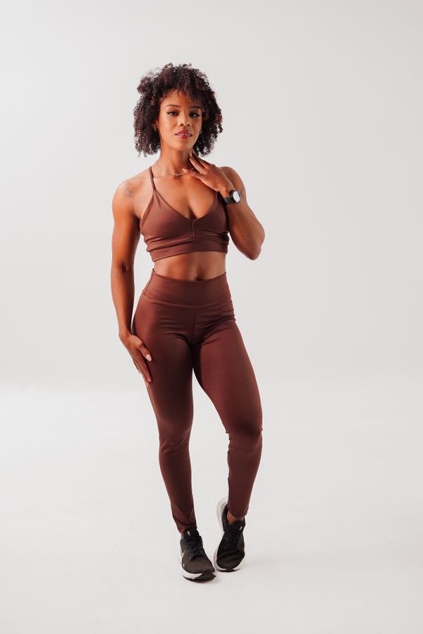 Cocoa Bark bra and legging set — photo by pedro furtado on Pexels