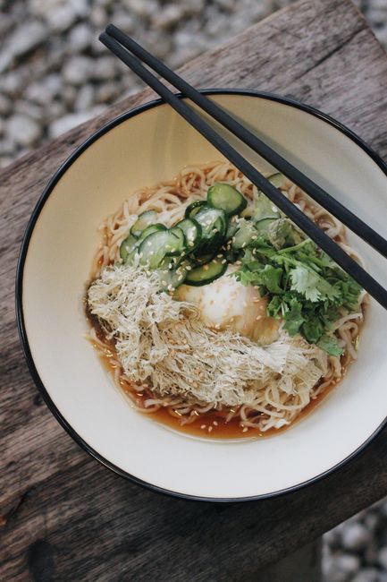 garnish boiled egg cucumber noodles