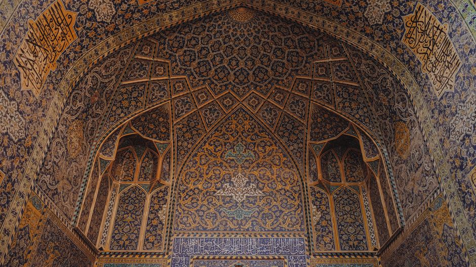 株価一時1500円超値上がり 米イラン協議進展で買い広がる