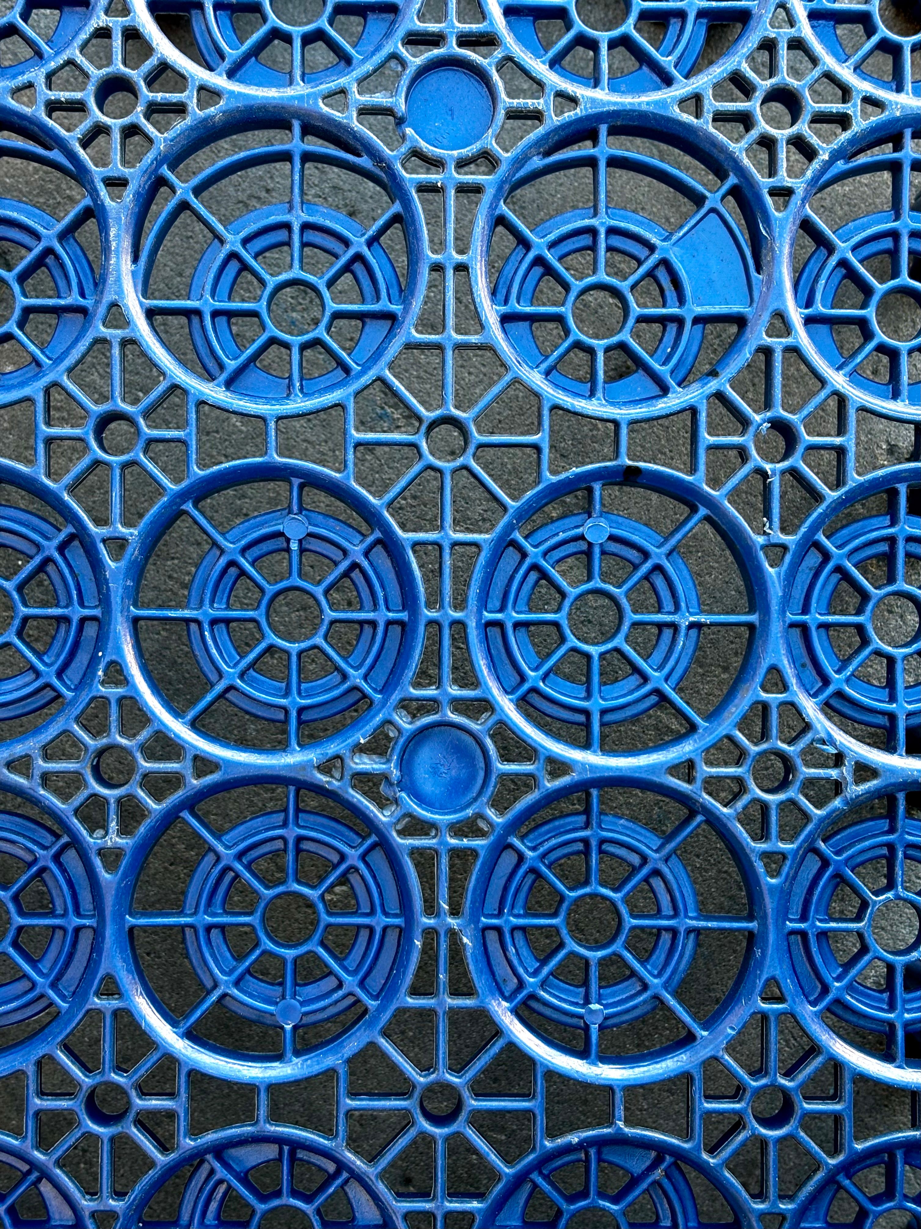 Abstract Blue Patterned Background Design · Free Stock Photo