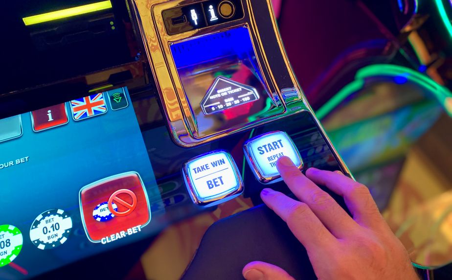 Online Casino: Spielautomaten und Live-Spiele im Überblick