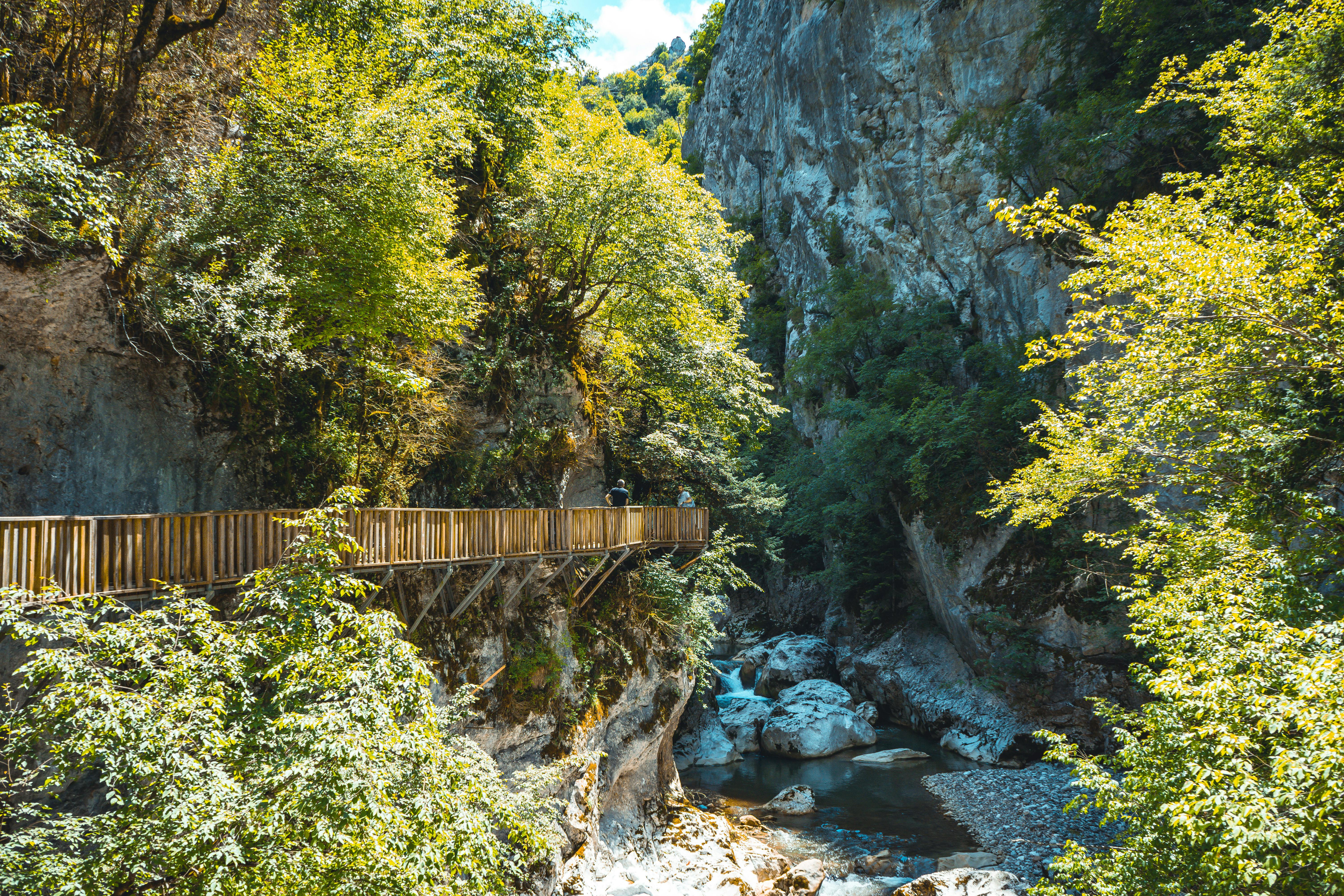 Hidden Treasures You Must See While Exploring River Travel