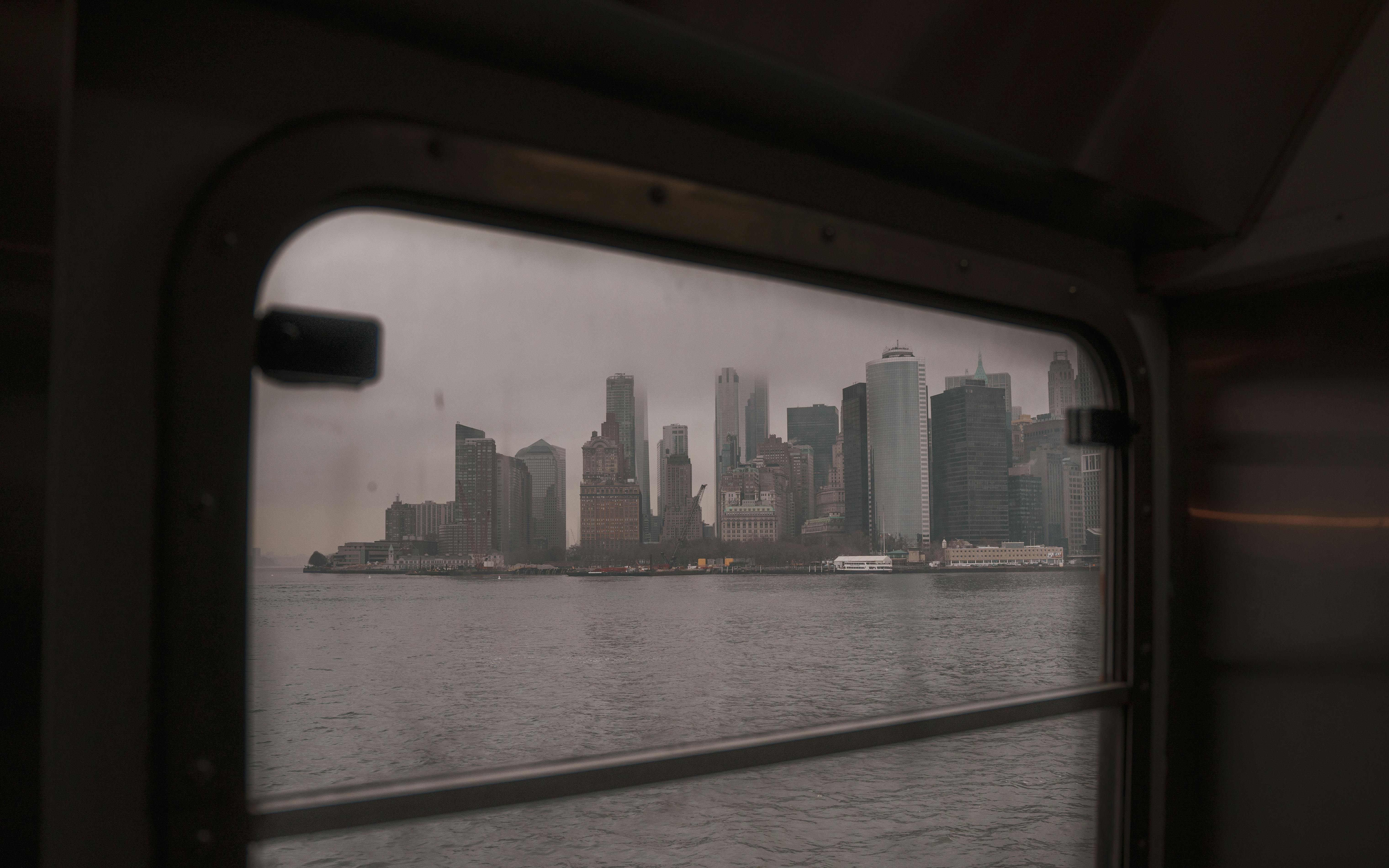 How to Capture Breathtaking Photos from Istanbul’s Iconic Ferry Rides