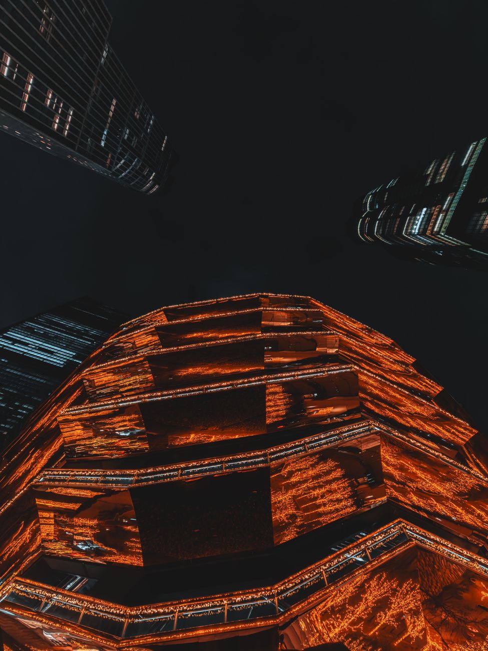Futuristisches Himmel & Nacht – Geheimnisvolles Cyberpunk-Motiv