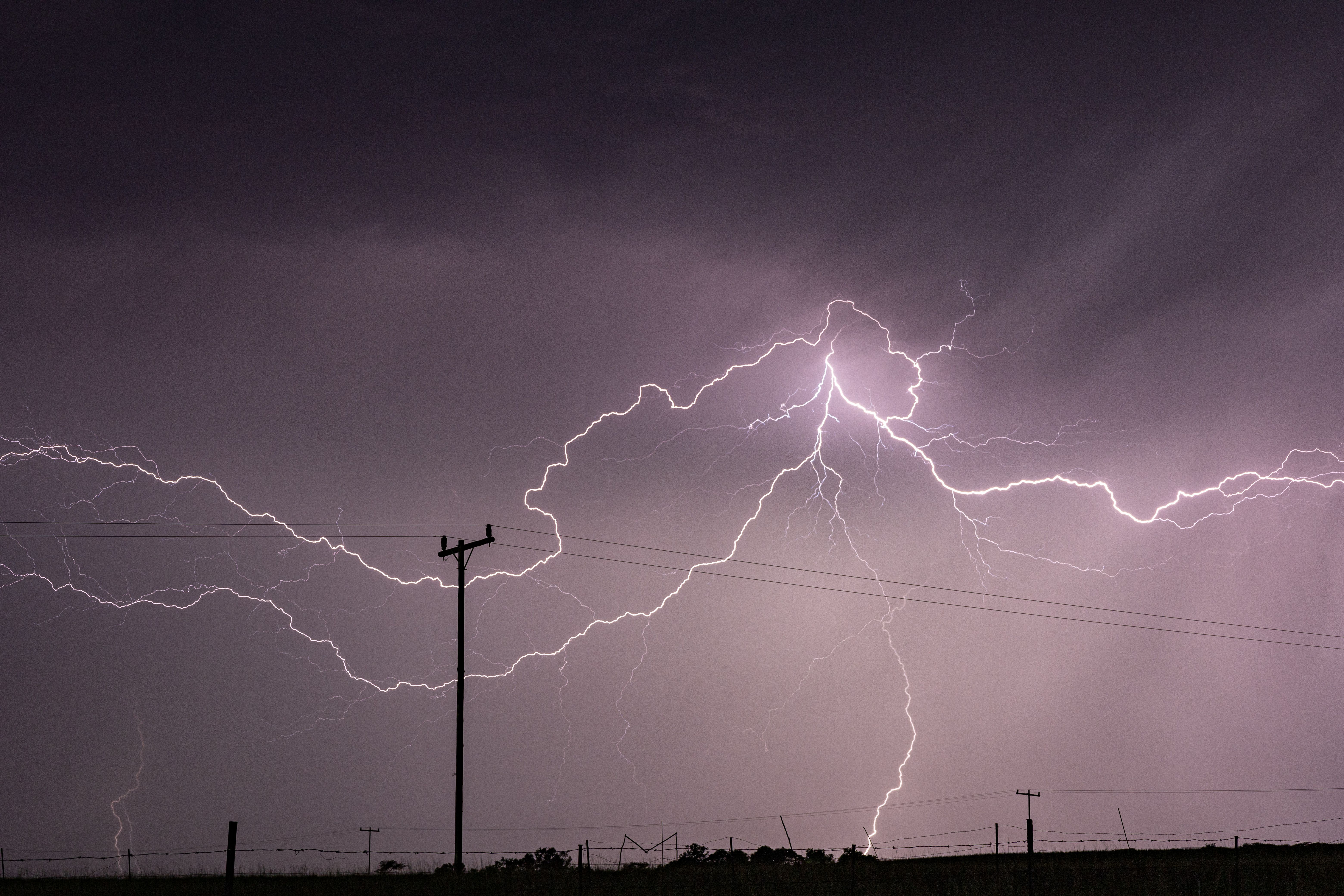 What to know about insurance claims as storm season hits Wisconsin — Photo by Ndumiso Mvelase on Pexels