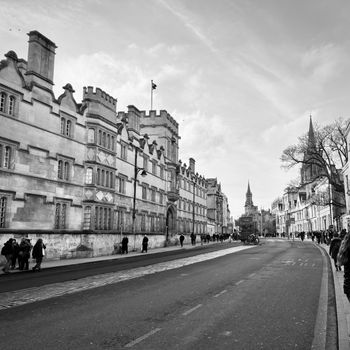 Black and white photo showcasing Victorian-era architecture on a street in Oxford, England.