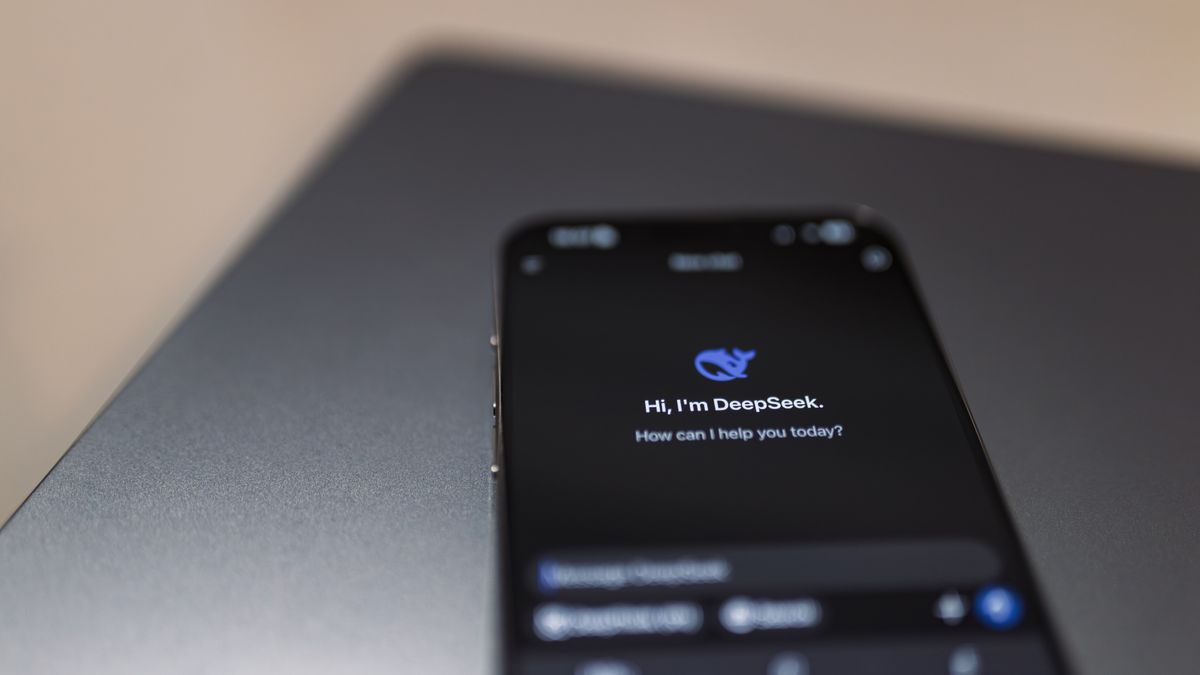 DeepSeek lança modelo V4 Pro: desempenho abaixo do esperado, mas destaca-se em segurança cibernética