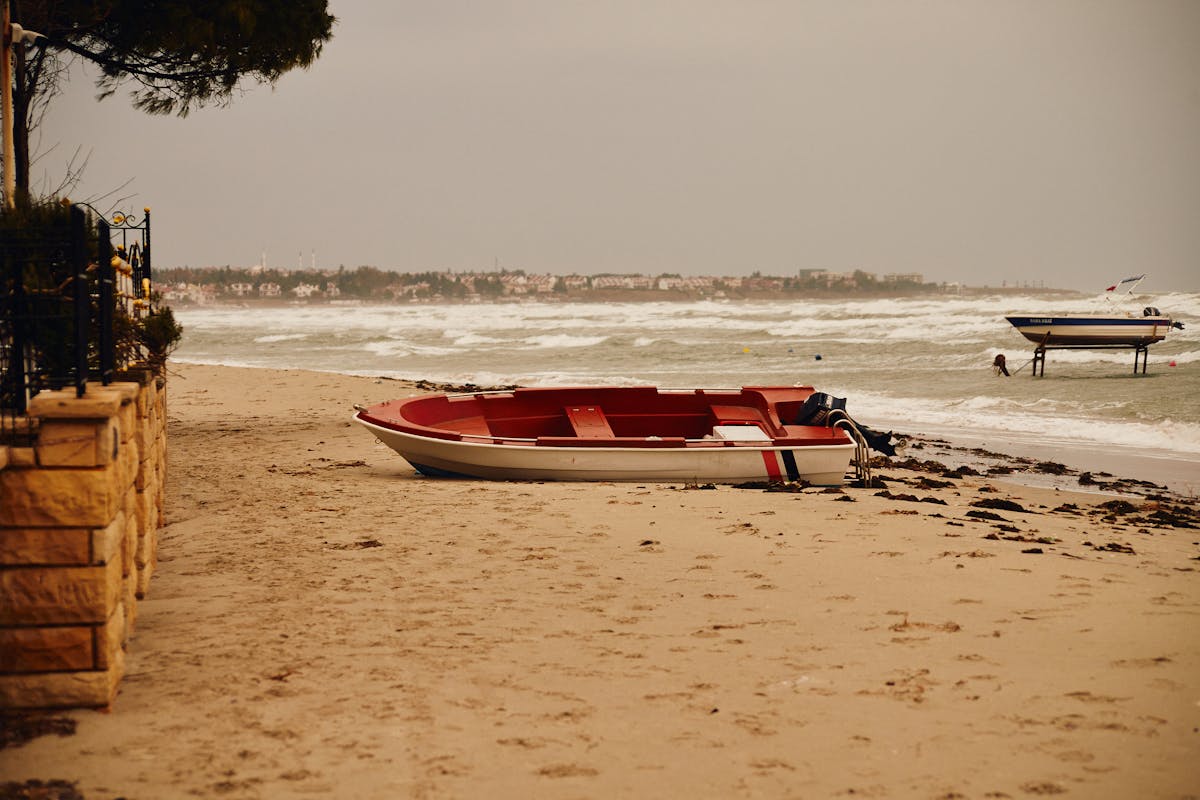 3. Guantes de Invierno: Agarre y Calidez en tus Accesorios de Invierno de Ciclismo